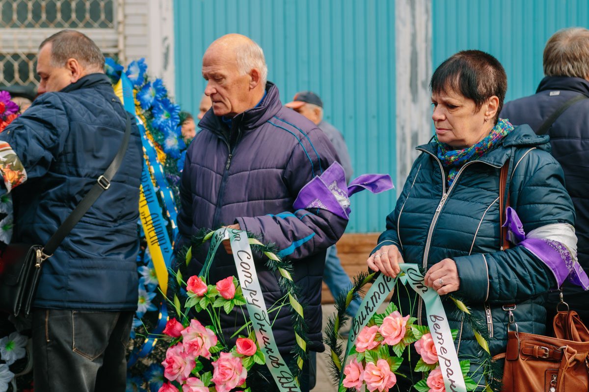 В здании футбольной академии попрощались с легендарным форвардом ФК "Днепр" 4