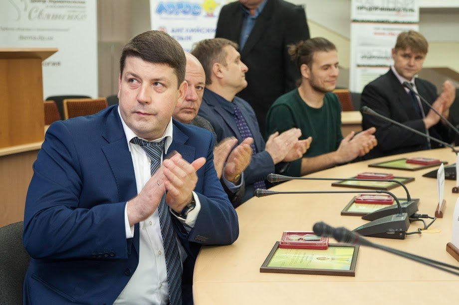 У ДніпроОДА вручили держнагороди 23 мешканцям області 6