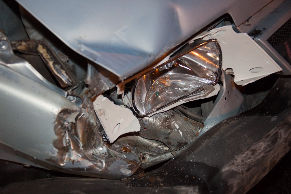 ДТП на Сичеславской Набережной: столкнулись ВАЗ и Renault 2