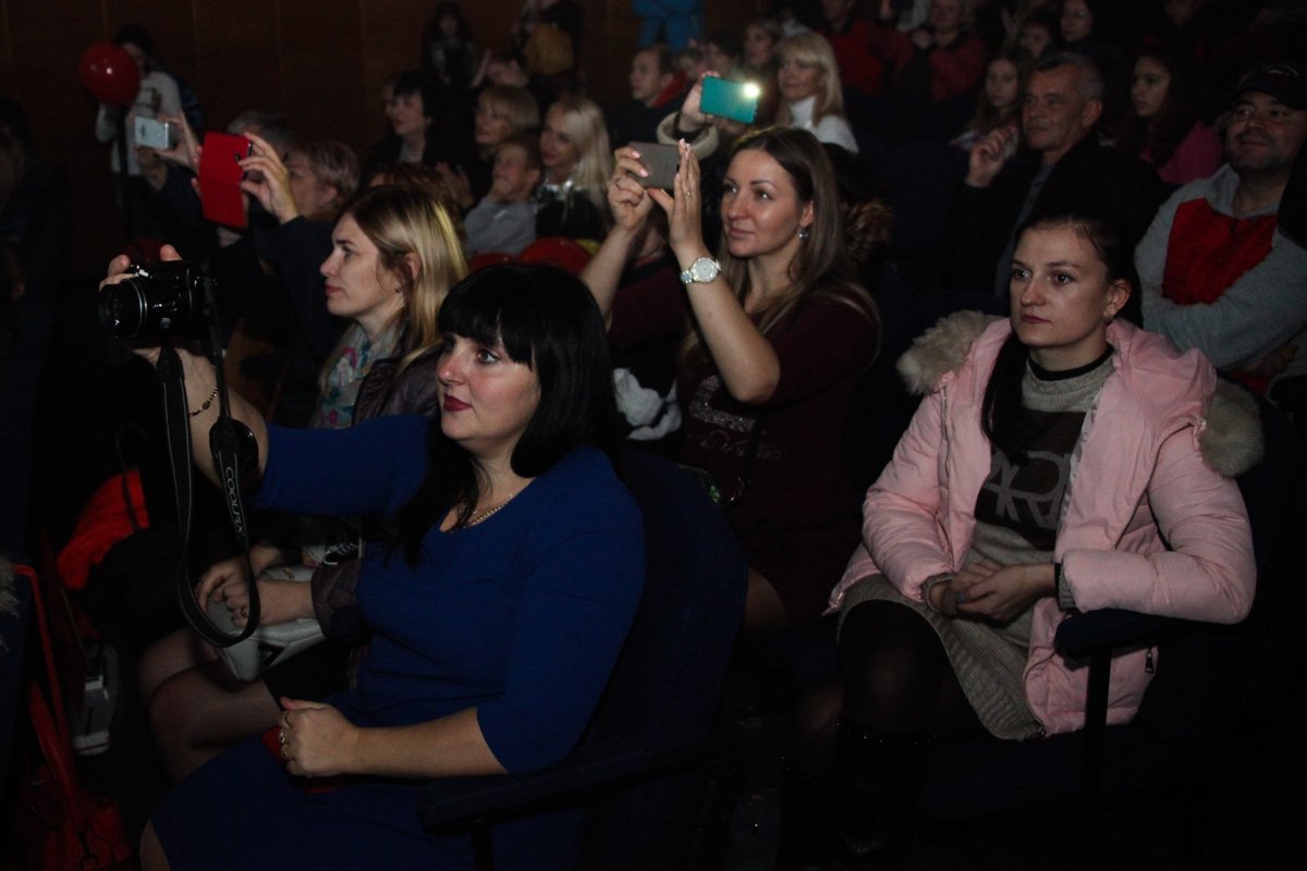 В Днепре Светлана Тарабарова и Амадор Лопес выступили на детском талант-шоу 17