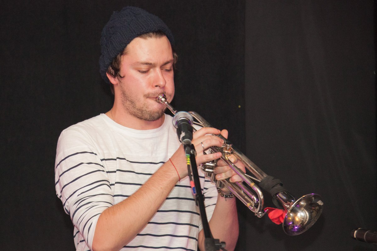 В Днепре в «Поплавке» выступили The Retuses 2