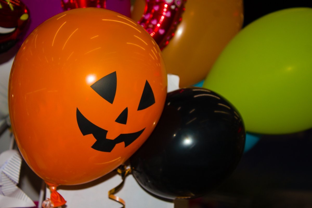 Страшно мило: в ТЦ "Наша Правда" прошла детская Хэллоуин-вечеринка 12