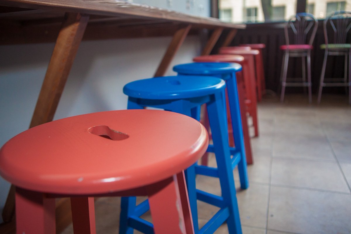 Супергерои, пицца и игровые приставки: в Днепре открылся Комикс-бар 4