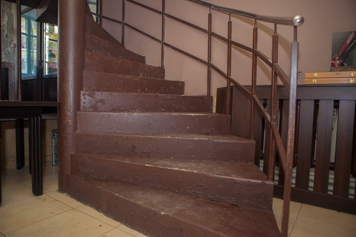 Супергерои, пицца и игровые приставки: в Днепре открылся Комикс-бар 6