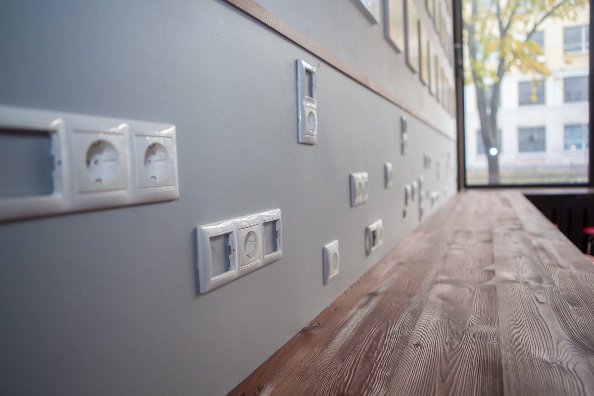 Супергерои, пицца и игровые приставки: в Днепре открылся Комикс-бар 22