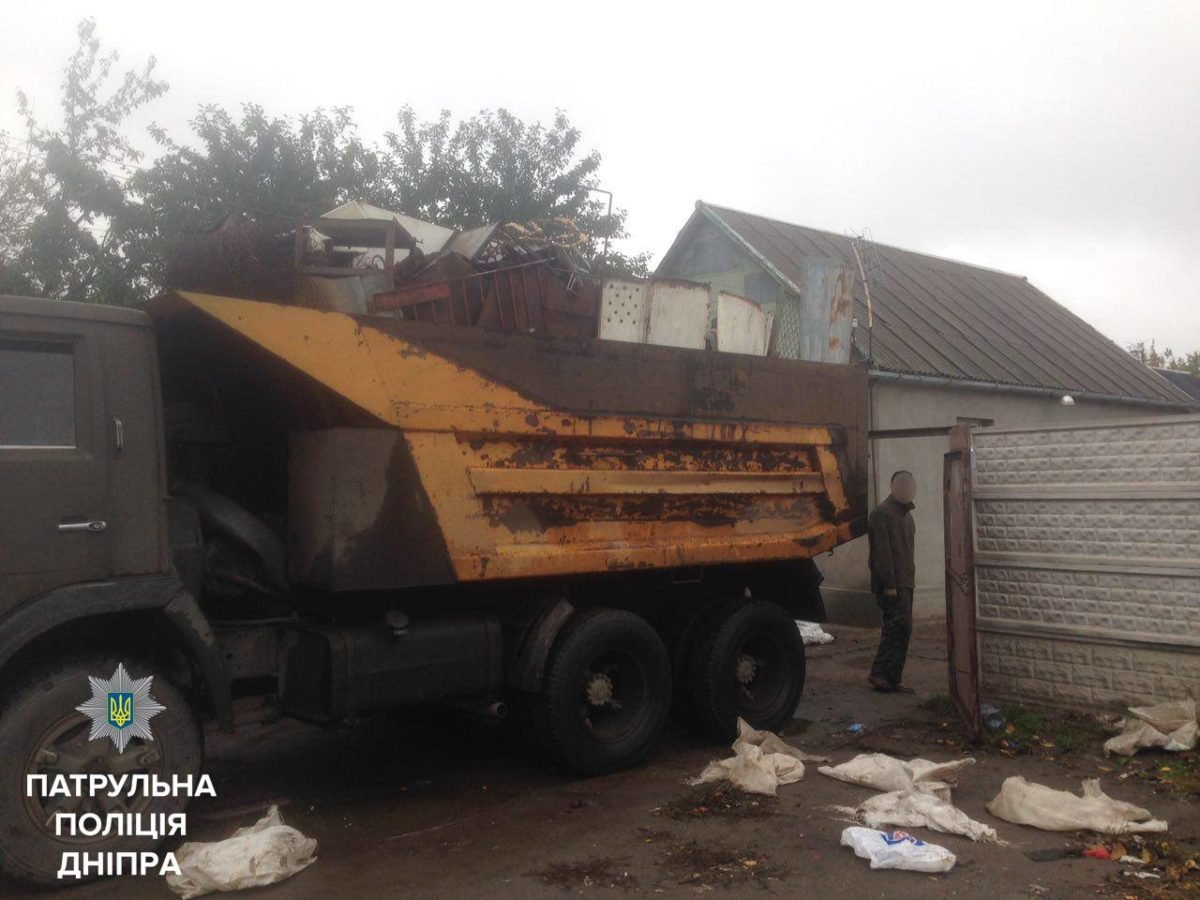 В Днепре выявили пять незаконных пунктов приема металла 1