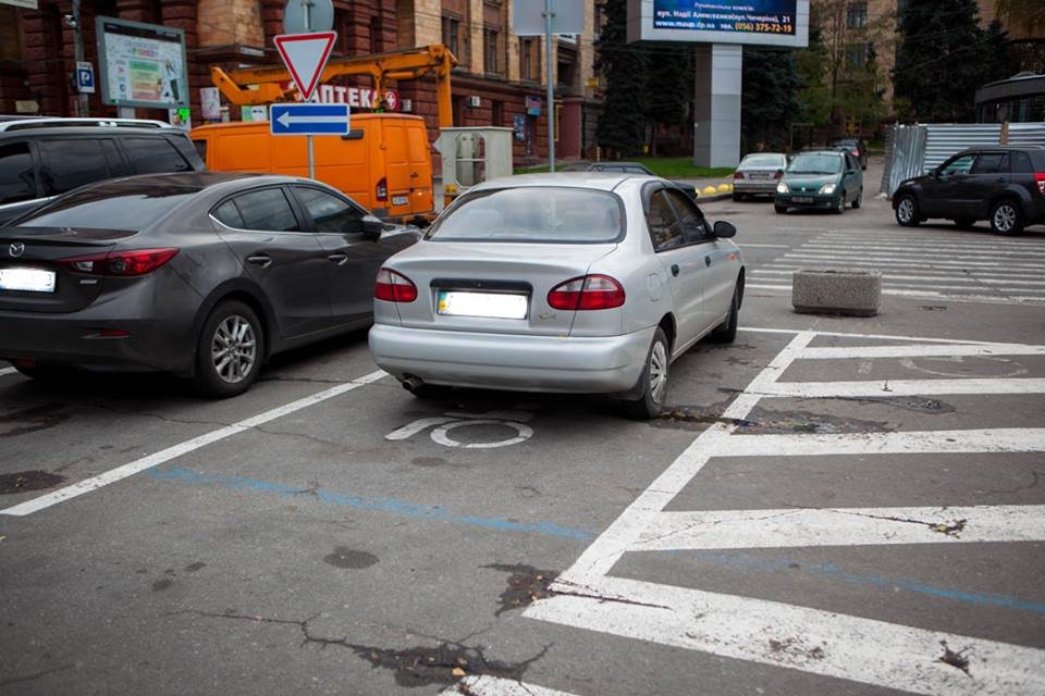 Водитель Daewoo нарушает Водитель Daewoo нарушает