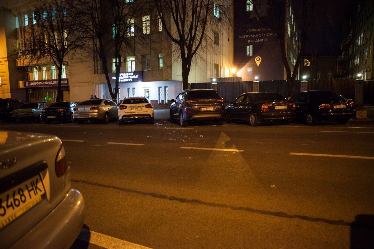 Возле управления патрульной полиции столкнулись два автомобиля