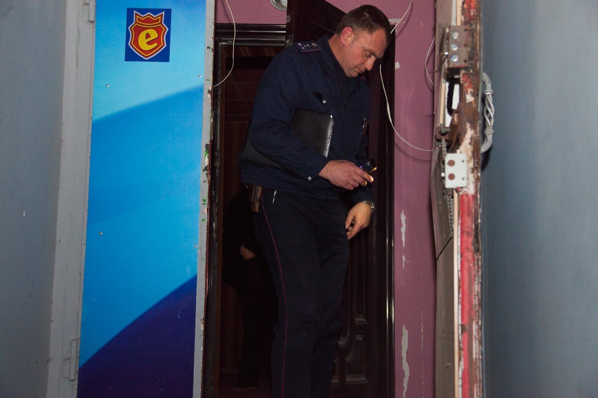 На месте происшествия работает следственно-оперативная группа