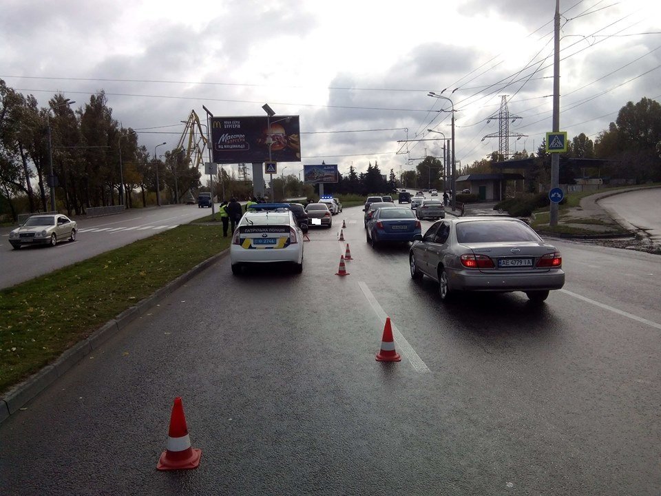 На месте работают сотрудники патрульной полиции На месте работают сотрудники патрульной полиции