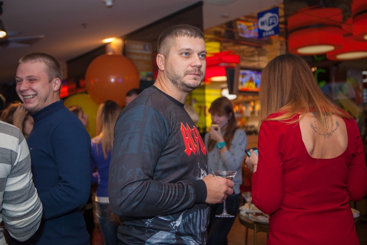 Фанат AC/DC пришел за футболкой Marvel Фанат AC/DC пришел за футболкой Marvel