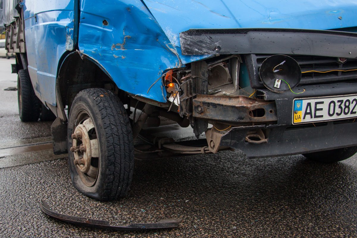 У Газели разбита фара У Газели разбита фара