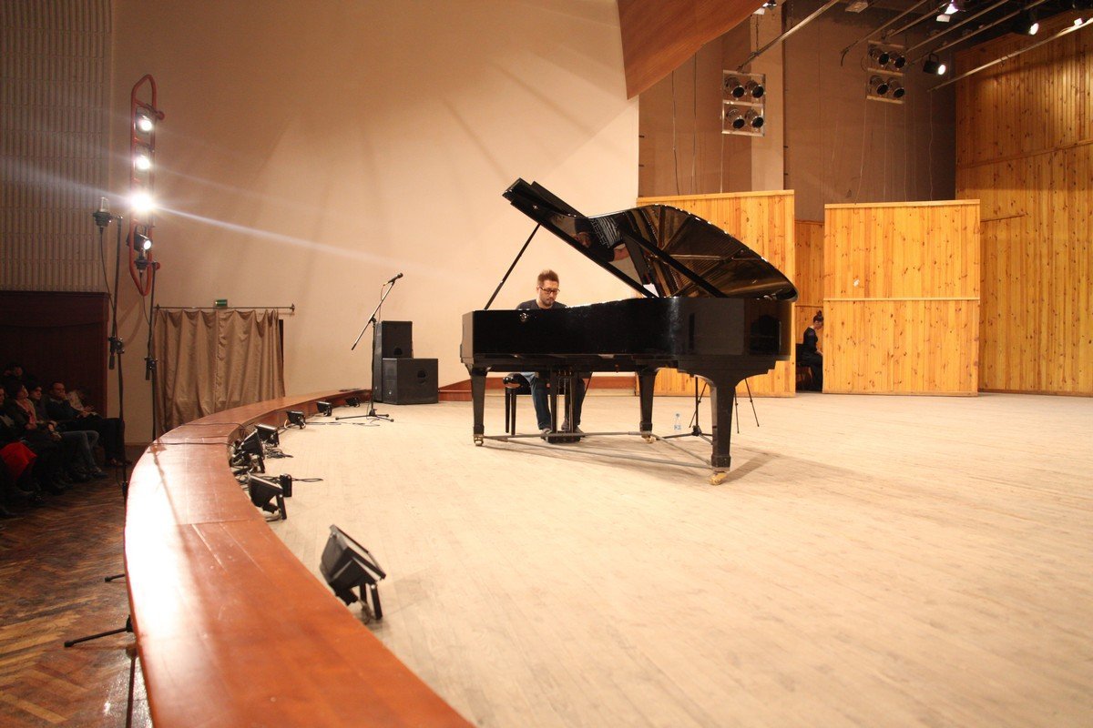 Японскую осень в Днепре