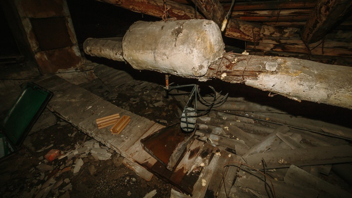 Источник затопления находится на чердаке