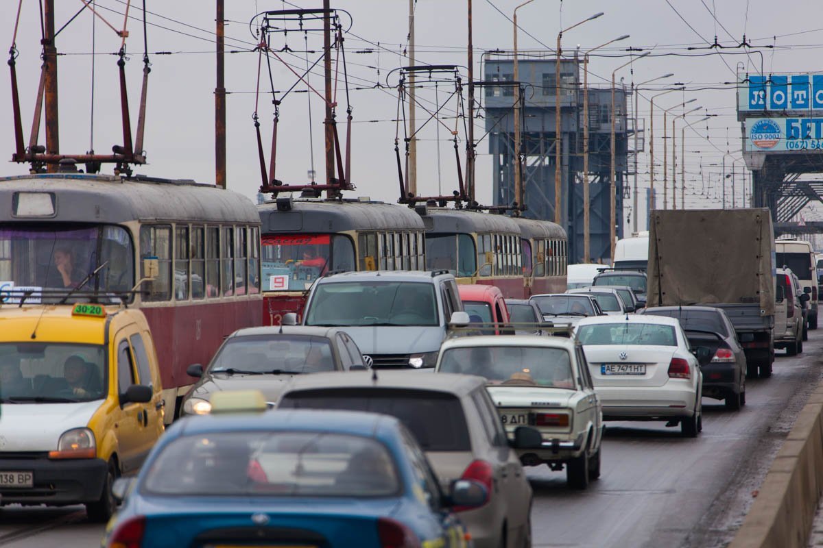 Трамваи на время приостановили работу