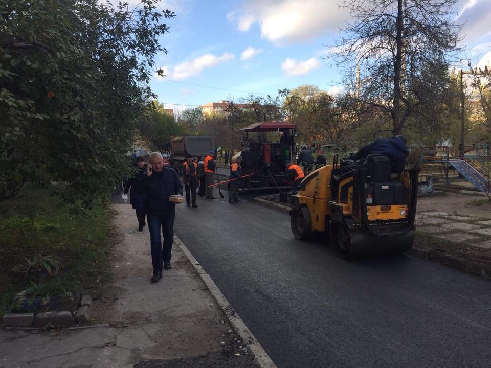 Ремонт дороги на ж/м Левобережный-3 Ремонт дороги на ж/м Левобережный-3