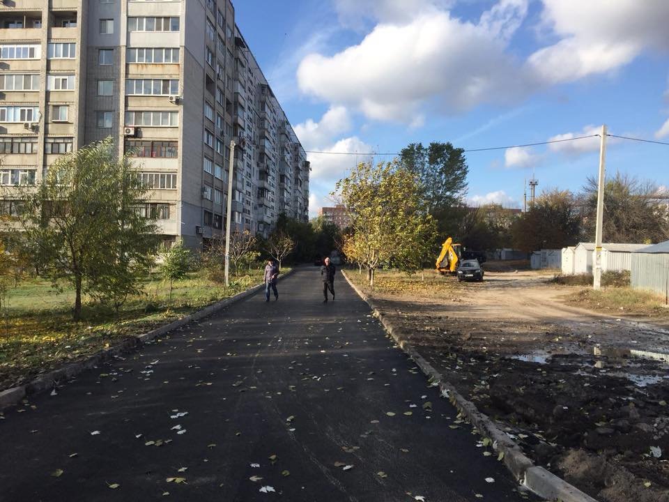 Эта дорога не ремонтировалась 25 лет, и наконец ее обновили Эта дорога не ремонтировалась 25 лет, и наконец ее обновили