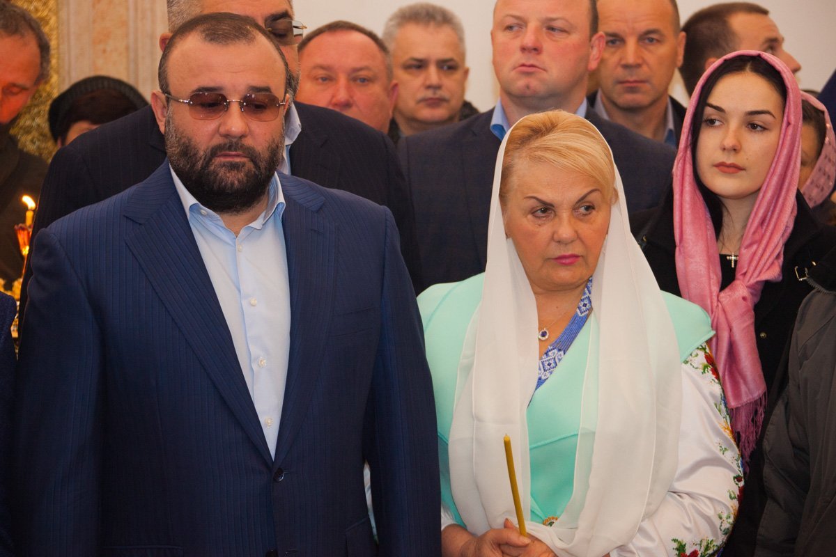 На церемонии побывал известный меценат Днепра Александр Петровский