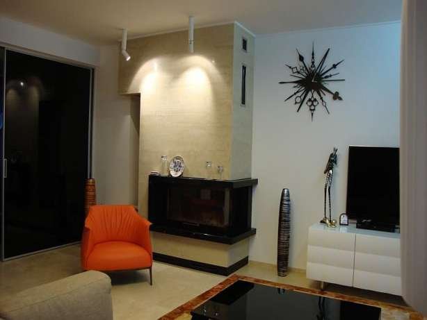 Дорогая плазма и фешенебельные светильники