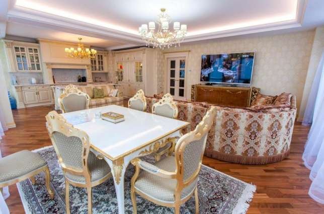 Столовая для семьи миллионера