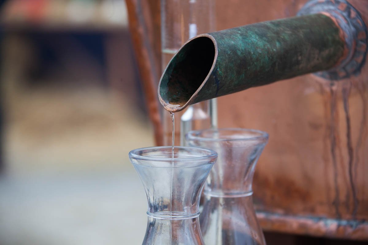 Изначально чача была крестьянской виноградной водкой