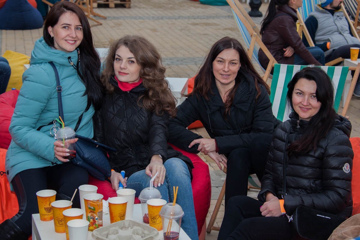 Девичьи посиделки