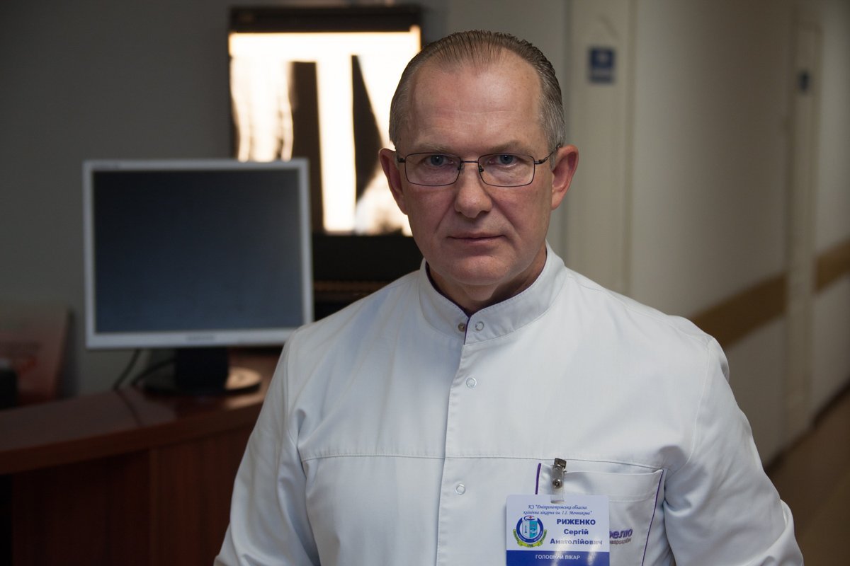 По словам Сергея Рыженко, состояние пациента стабильное, средней степени тяжести По словам Сергея Рыженко, состояние пациента стабильное, средней степени тяжести