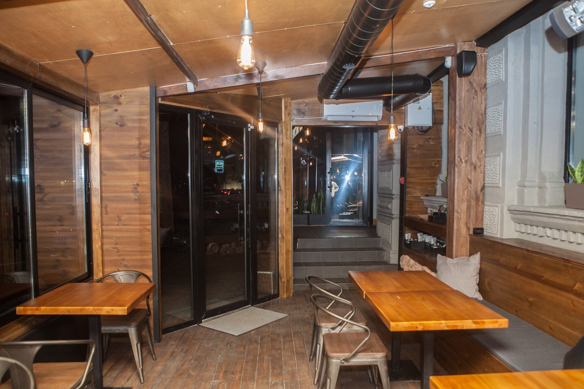 Летняя терраса заведения