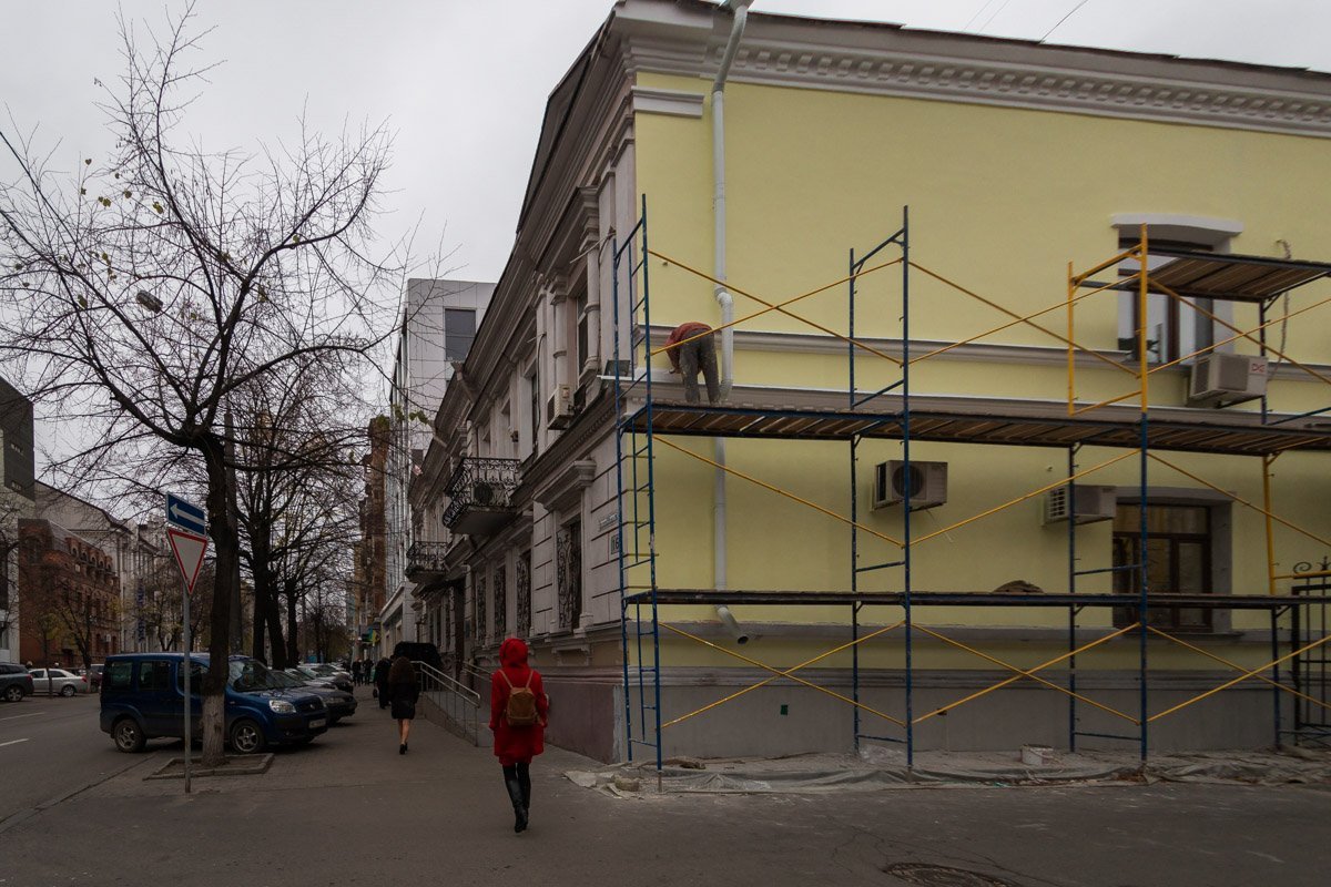 Реставрация здания продолжается  Реставрация здания продолжается