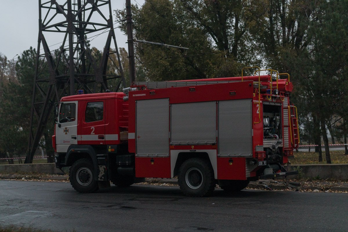 Спасатели на месте событий  Спасатели на месте событий