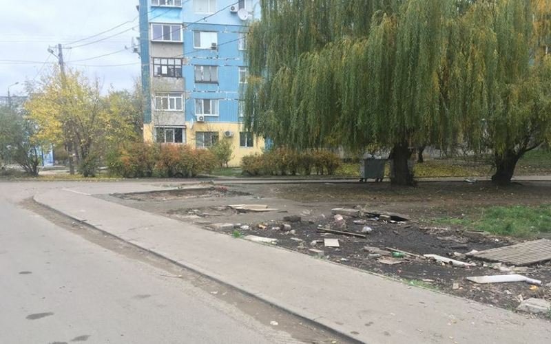 Демонтаж прошел по улице Терещенковская (бывшая Червоного казачества) Демонтаж прошел по улице Терещенковская (бывшая Червоного казачества)