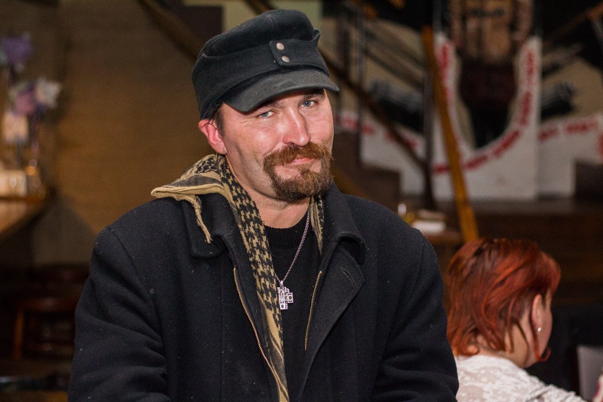 Украинскому воину залечить раны может только музыка от самого сердца