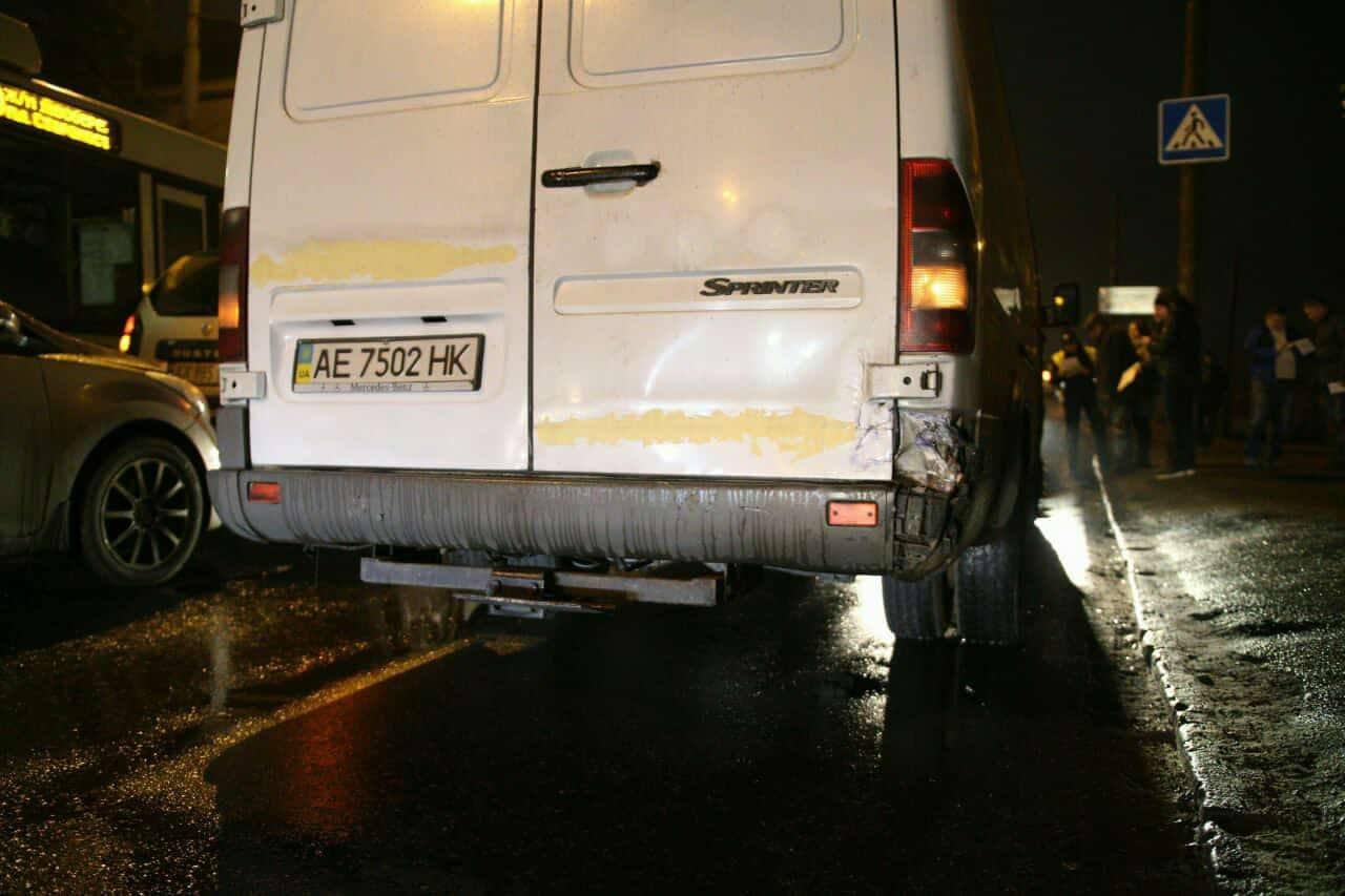Механические повреждения на Mercedes Sprinter Механические повреждения на Mercedes Sprinter