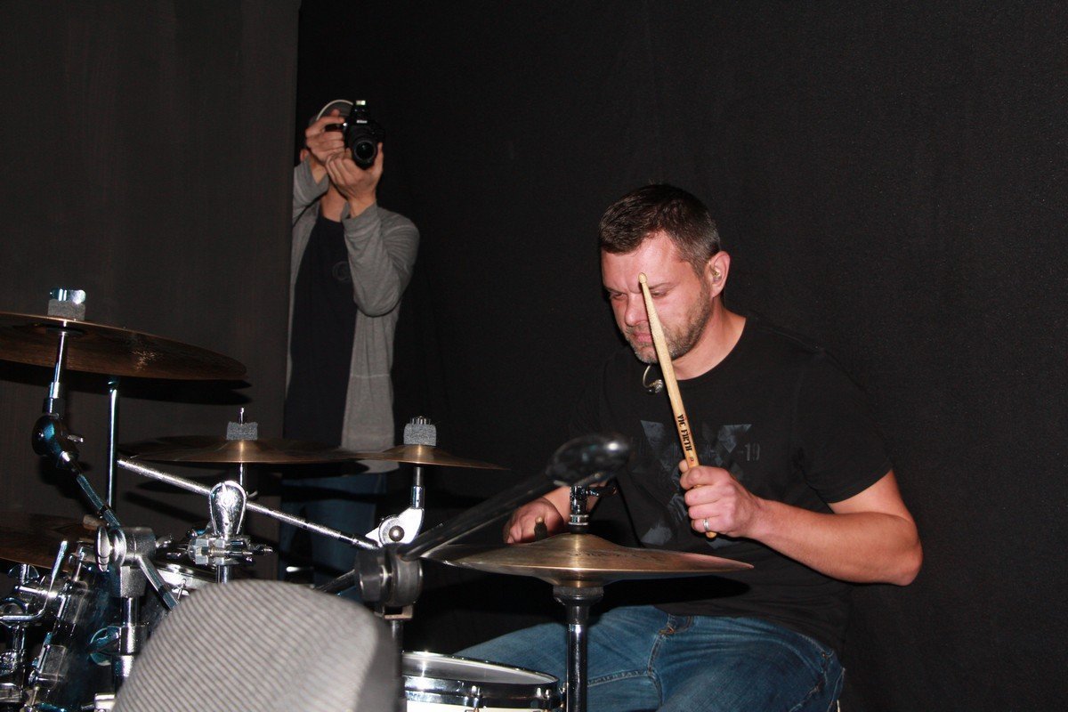 Макс Гуменный, ударные