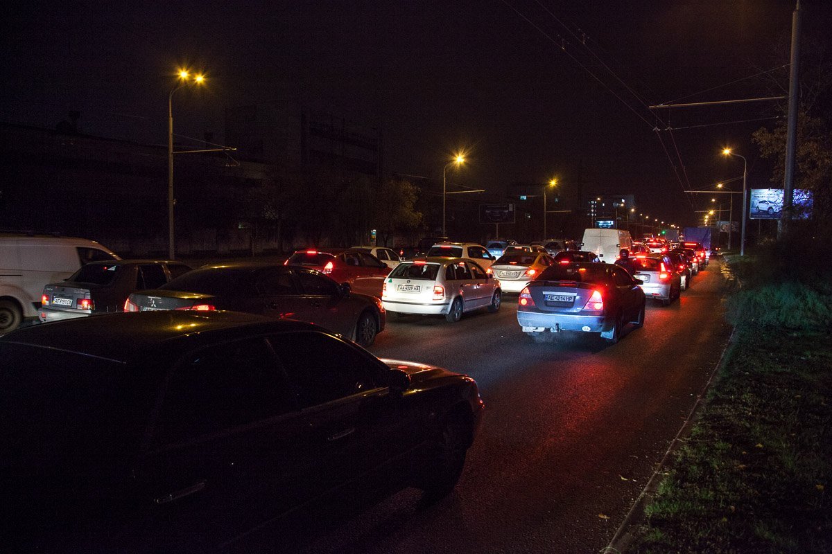 На Набережной образовалась пробка На Набережной образовалась пробка