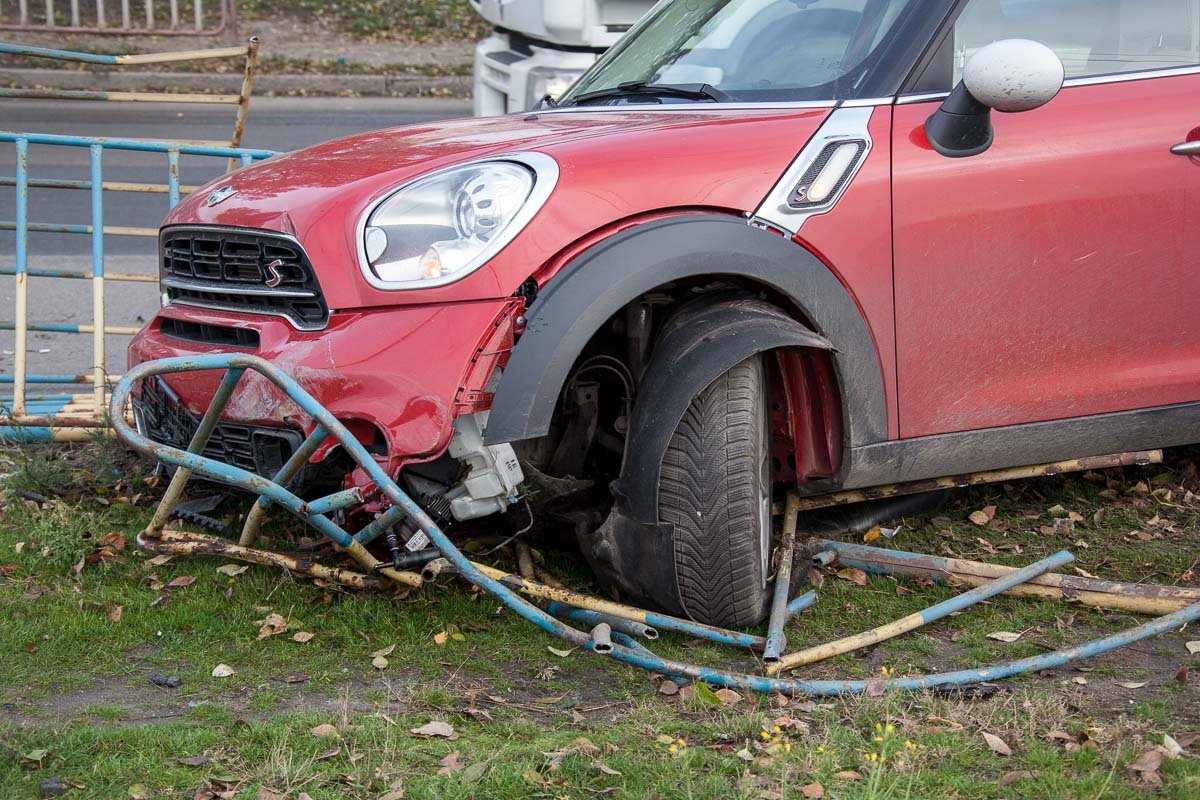 Mini Cooper ещё можно отремонтировать Mini Cooper ещё можно отремонтировать