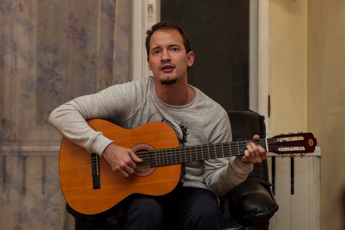 Спеть любимую песню может каждый желающий