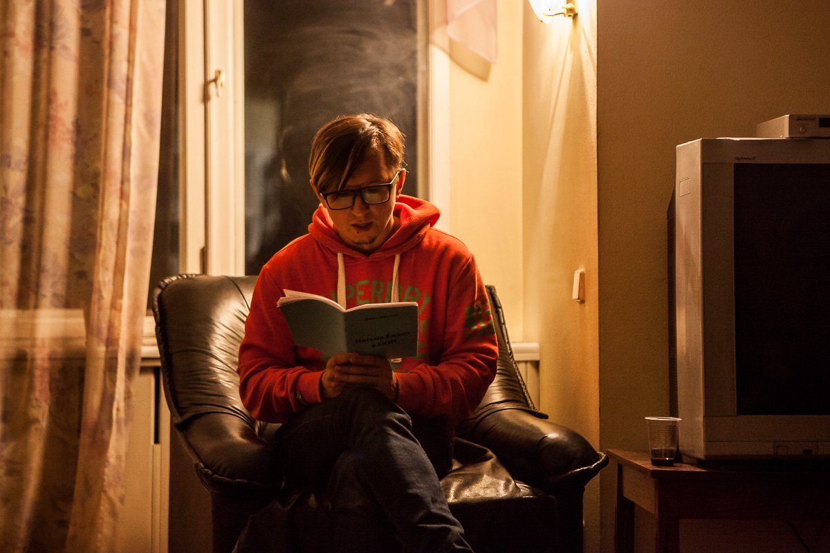 На "Квартирнике" поэты декламируют свои новые стихи 