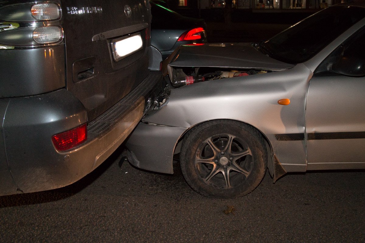 На Поля столкнулись 3 авто