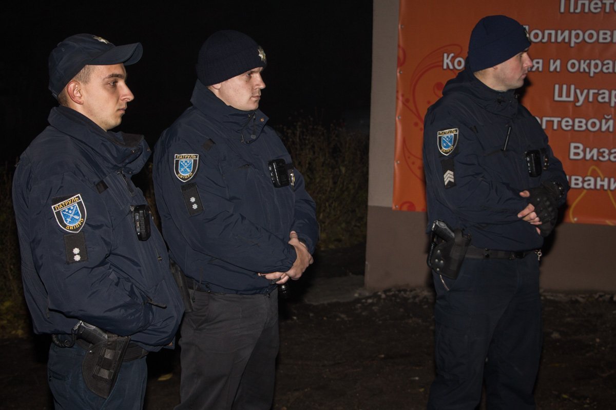 На тот момент патрульные искали причастных к краже в районе улицы Кедрина На тот момент патрульные искали причастных к краже в районе улицы Кедрина