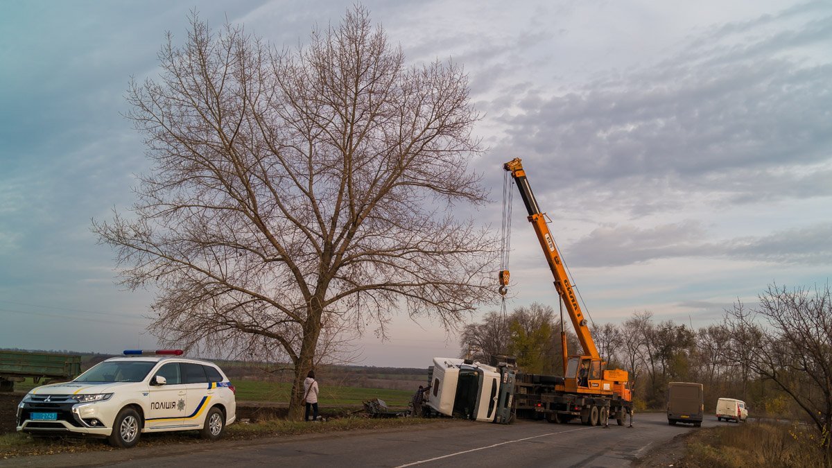 На месте работает полиция На месте работает полиция