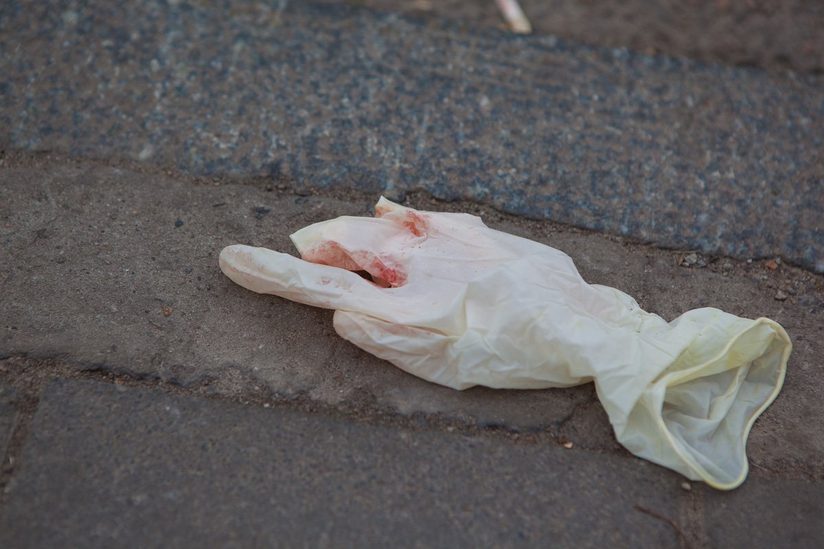 На месте происшествия работает следственно-оперативная группа На месте происшествия работает следственно-оперативная группа