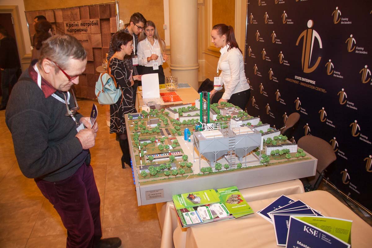 Миллионеры и бизнесмены со всей Украины приехали в Днепр на экономический форум 19