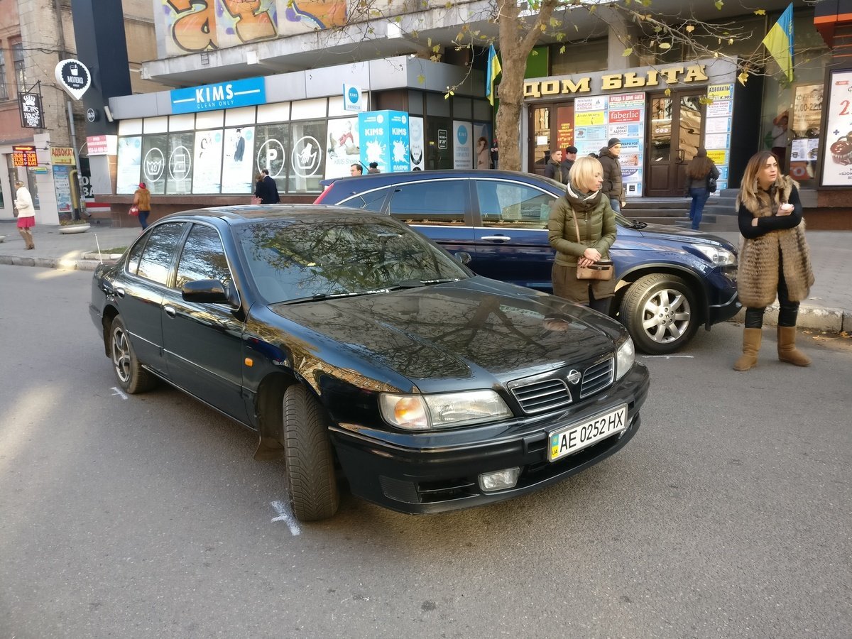 Участники аварии ждут оформления происшествия Участники аварии ждут оформления происшествия