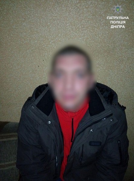 Задержанного доставили в отделение полиции Задержанного доставили в отделение полиции