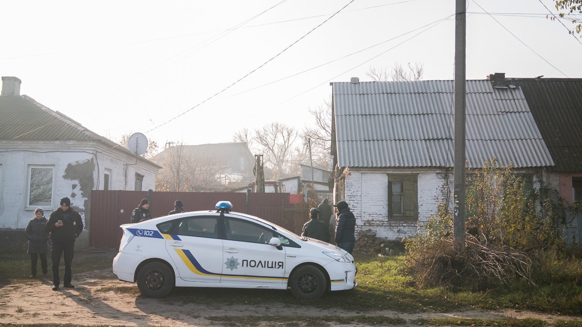 После убийства, мужчина пошел к своей матери, чтобы замести следы После убийства, мужчина пошел к своей матери, чтобы замести следы