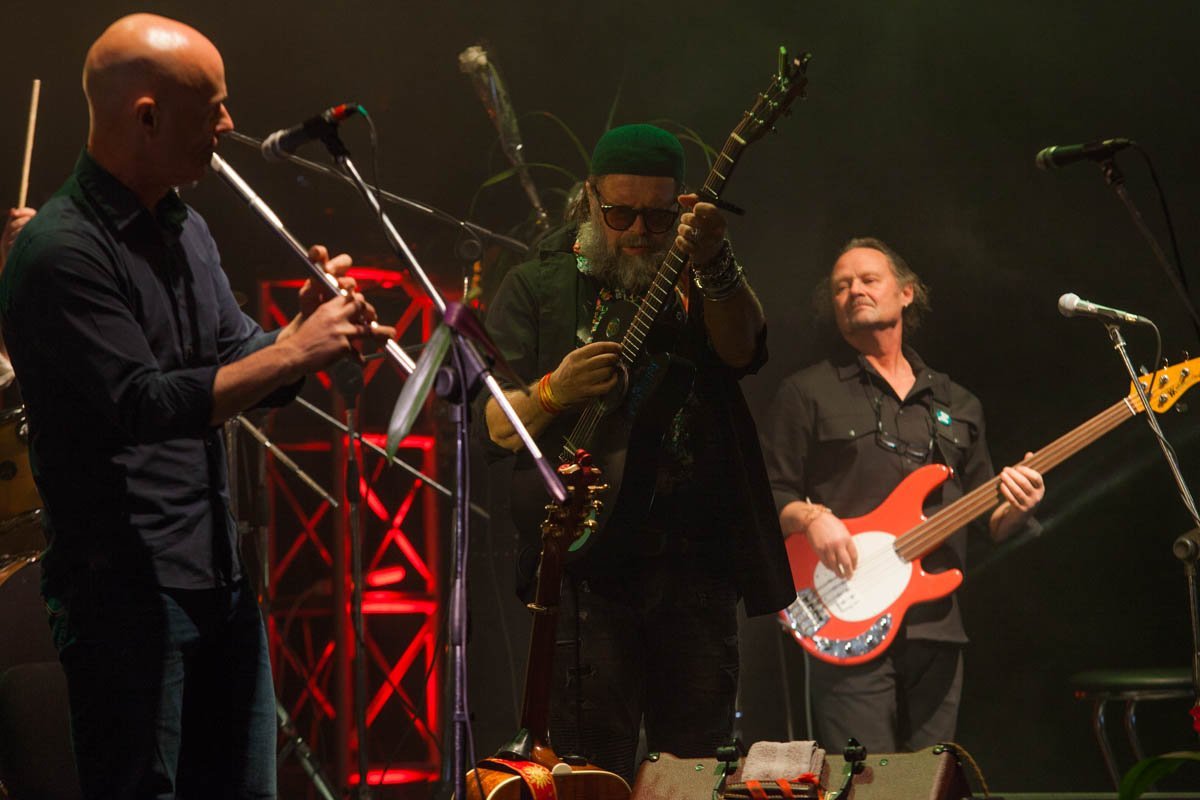 Если сломается аппарат, стану пиратом и буду рад, без колебаний пропью линкор, но флот не опозорю Если сломается аппарат, стану пиратом и буду рад, без колебаний пропью линкор, но флот не опозорю