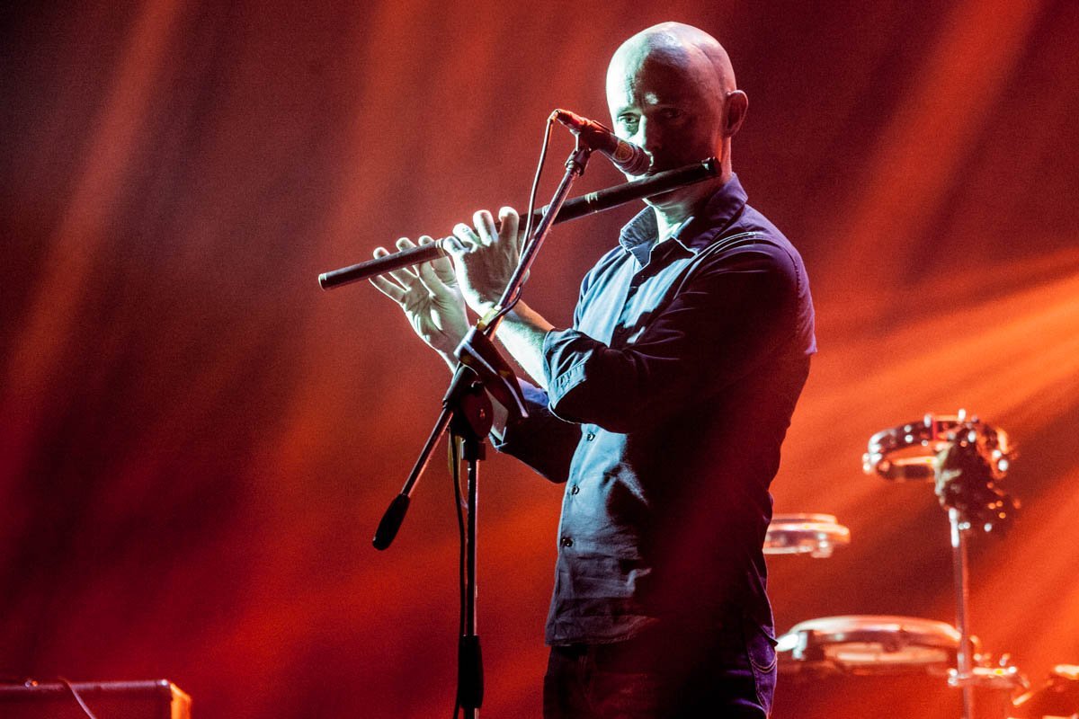 Brian Finnegan, ирландский флейтист "Аквариума". В группе с 2008 года. Brian Finnegan, ирландский флейтист "Аквариума". В группе с 2008 года.