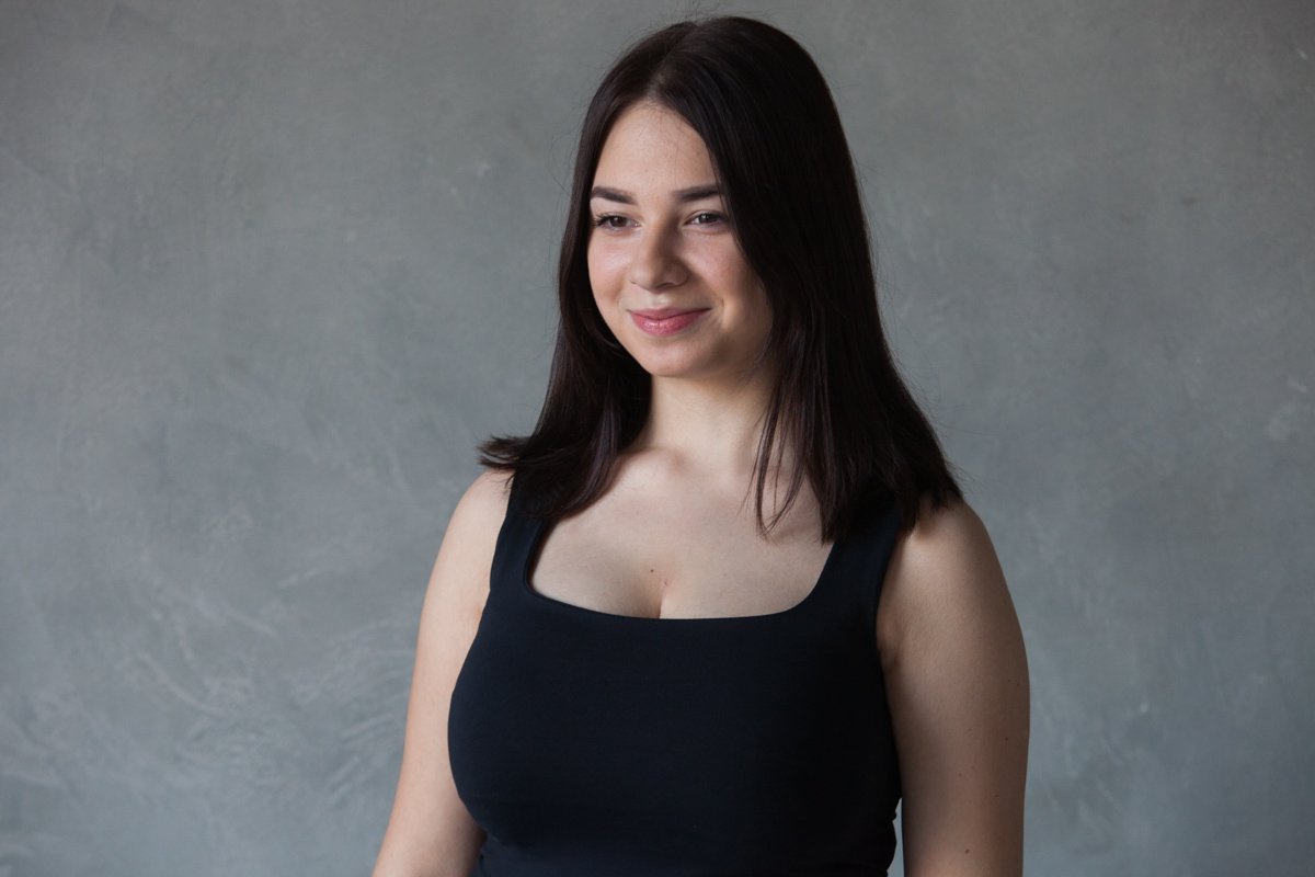 Те девушки, которых отберет дизайнер, поучаствуют в рекламной кампании коллекции