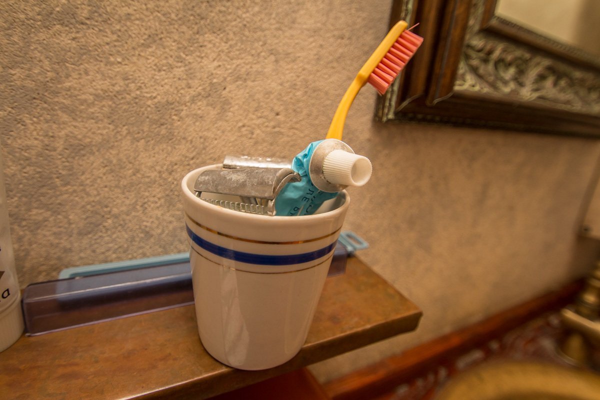 Все дышит стариной